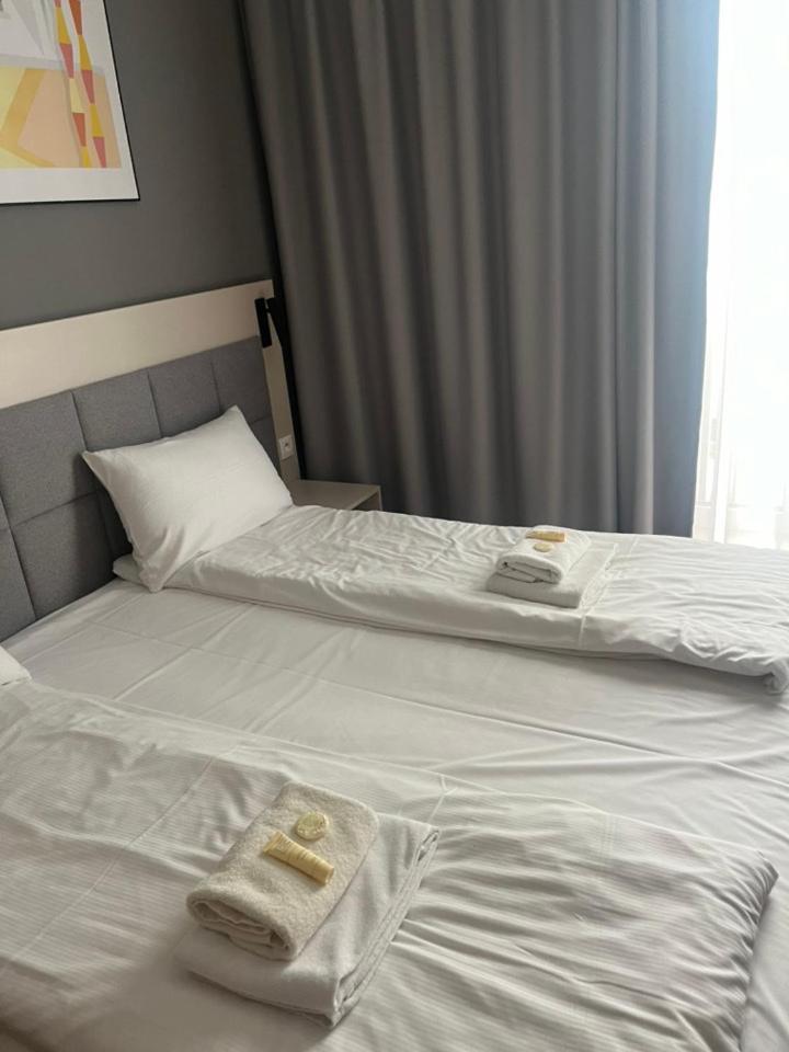 Good Wolska Residence Warsawa Bagian luar foto
